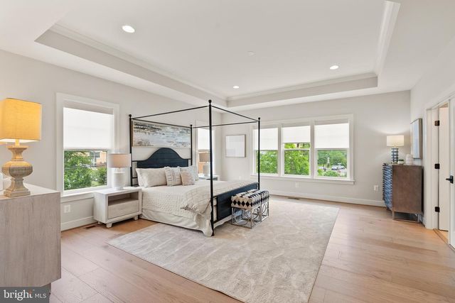 7717 FISHER DR, Falls Church, VA 22043