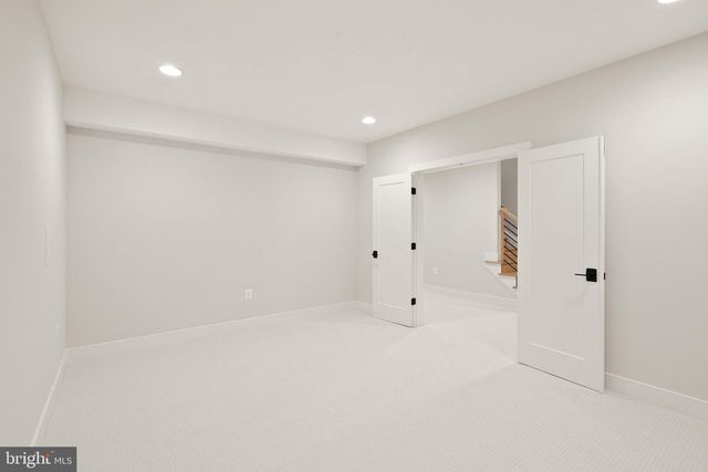 7717 FISHER DR, Falls Church, VA 22043