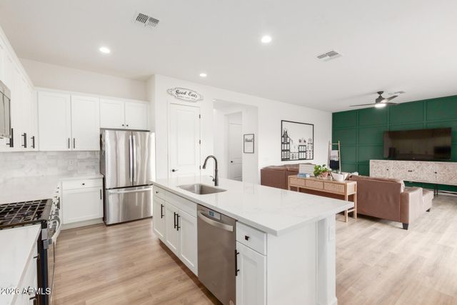 19736 W TURNEY Avenue, Litchfield Park, AZ 85340