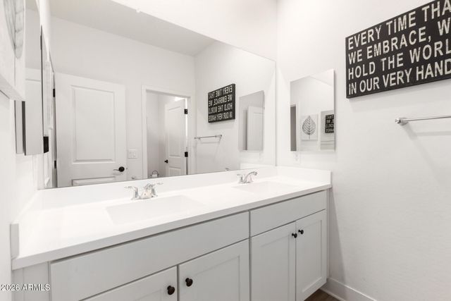 19736 W TURNEY Avenue, Litchfield Park, AZ 85340