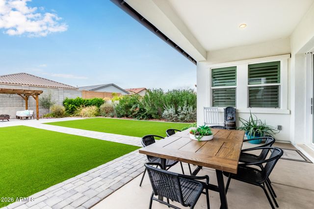 19736 W TURNEY Avenue, Litchfield Park, AZ 85340