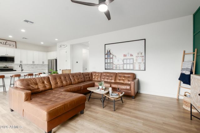 19736 W TURNEY Avenue, Litchfield Park, AZ 85340