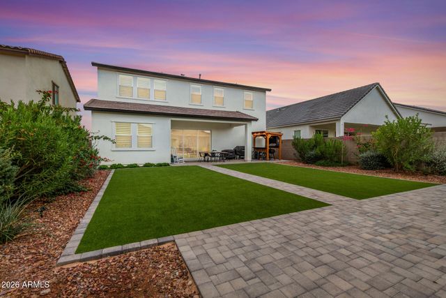 19736 W TURNEY Avenue, Litchfield Park, AZ 85340