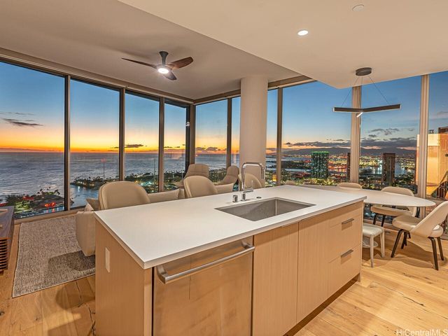 1001 Queen Street 3901, Honolulu, HI 96814