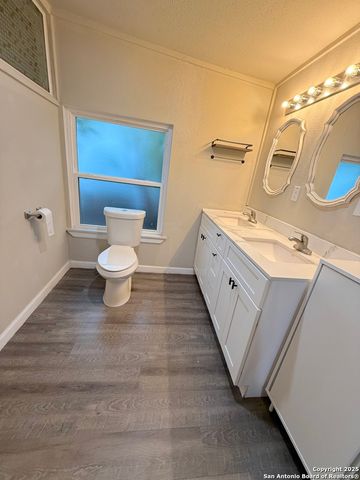 659 W Olmos, San Antonio, TX 78212