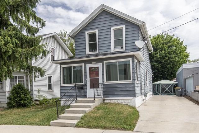 1121 Adams STREET, Waukesha, WI 53186