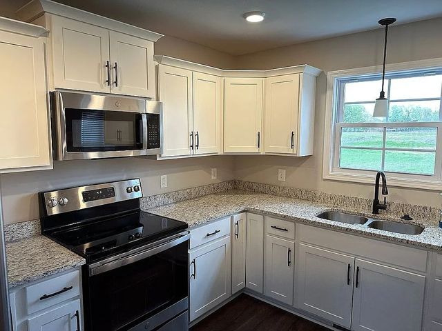 1281 Bailywick Dr, Clarksville, TN 37042