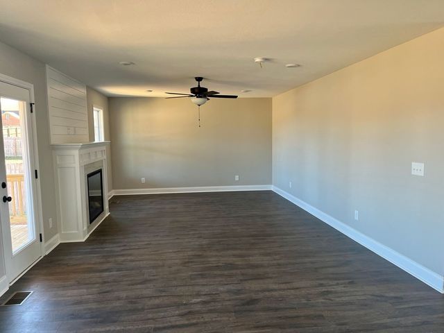 1281 Bailywick Dr, Clarksville, TN 37042