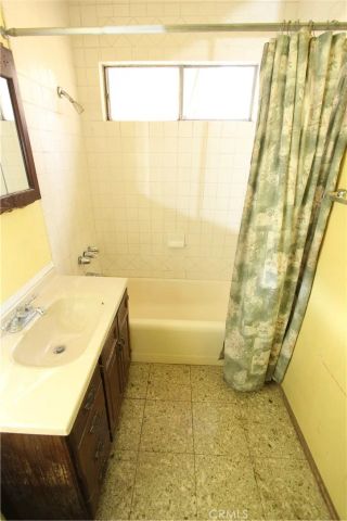 2584 E Delia, Orange, CA 92869