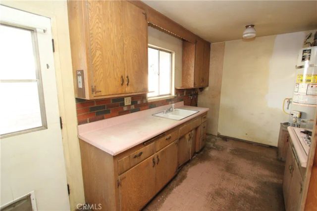 2584 E Delia, Orange, CA 92869