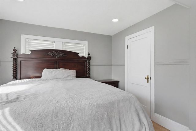 660 S Franklin, Holbrook, MA 02343