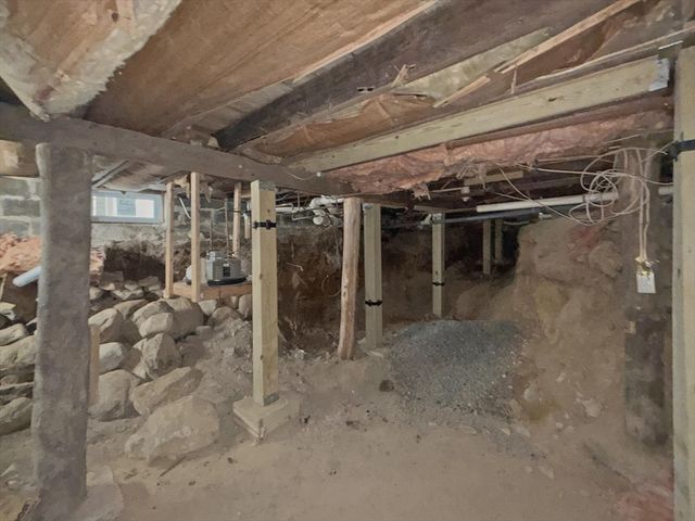 660 S Franklin, Holbrook, MA 02343