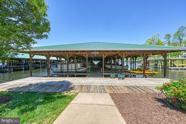92 MILL RUN, Bumpass, VA 23024