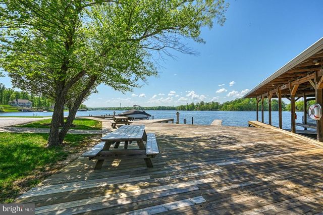 92 MILL RUN, Bumpass, VA 23024