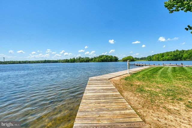 92 MILL RUN, Bumpass, VA 23024