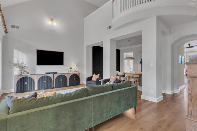 608 Logans Lane, Southlake, TX 76092