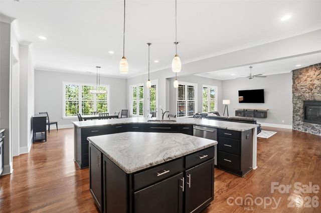 328 Calming Way, Tega Cay, SC 29708