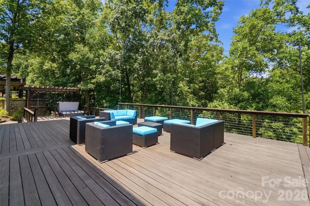 328 Calming Way, Tega Cay, SC 29708