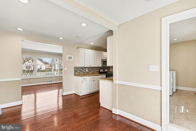 8716 EDDINGTON RD, Parkville, MD 21234