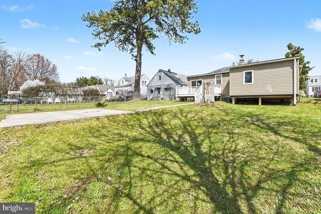 8716 EDDINGTON RD, Parkville, MD 21234