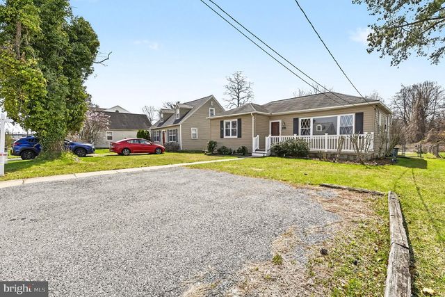 8716 EDDINGTON RD, Parkville, MD 21234