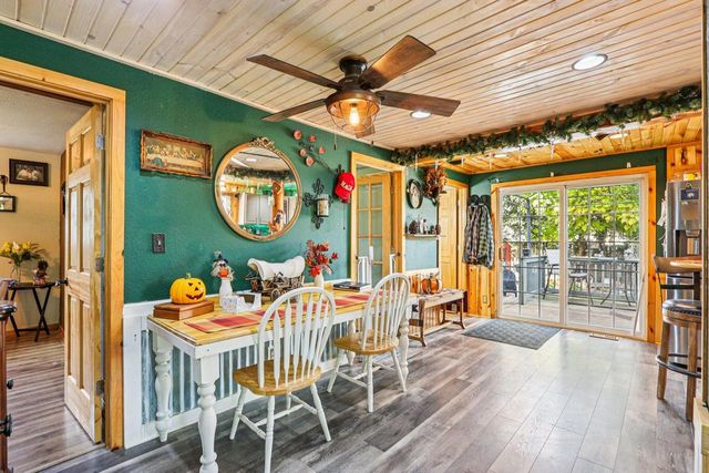 32808 S Lakeshore DRIVE, Burlington, WI 53105