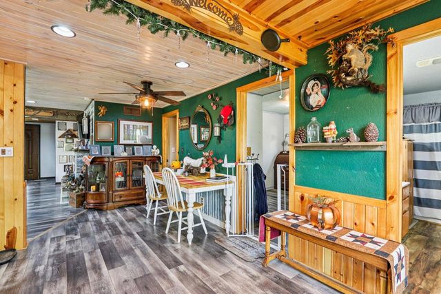 32808 S Lakeshore DRIVE, Burlington, WI 53105