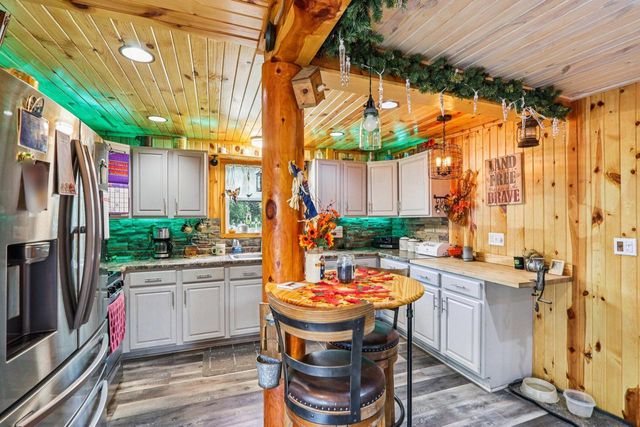 32808 S Lakeshore DRIVE, Burlington, WI 53105