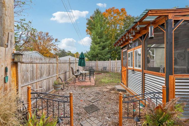 32808 S Lakeshore DRIVE, Burlington, WI 53105