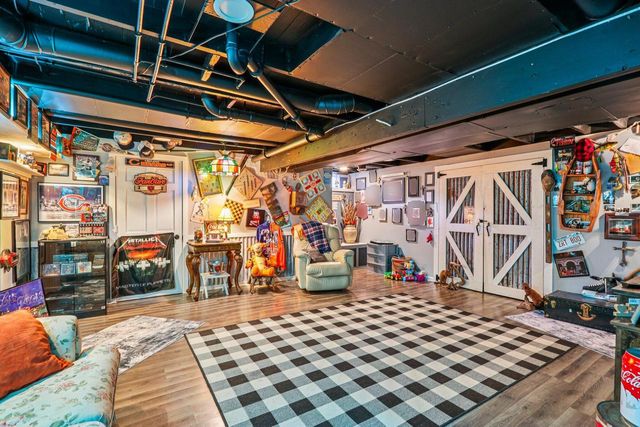 32808 S Lakeshore DRIVE, Burlington, WI 53105