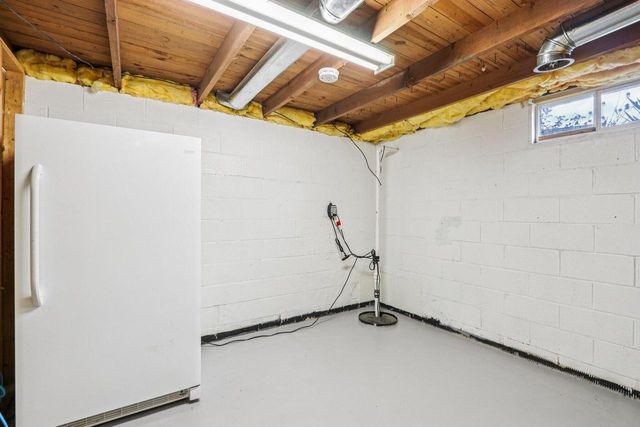 32808 S Lakeshore DRIVE, Burlington, WI 53105