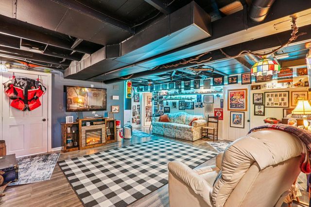 32808 S Lakeshore DRIVE, Burlington, WI 53105