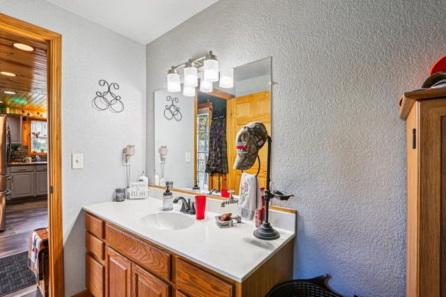 32808 S Lakeshore DRIVE, Burlington, WI 53105