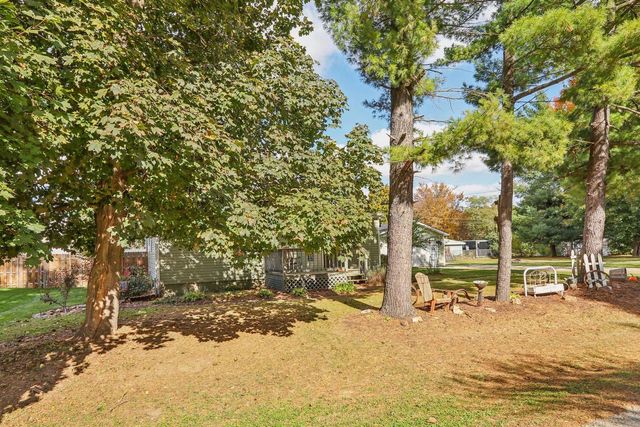 32808 S Lakeshore DRIVE, Burlington, WI 53105