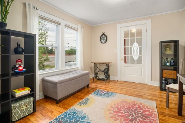 6 Pineland Ave, Shrewsbury, MA 01545