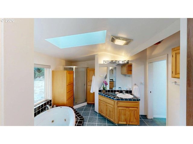 17717 RAINBOW ROCK Rd, Brookings, OR 97415