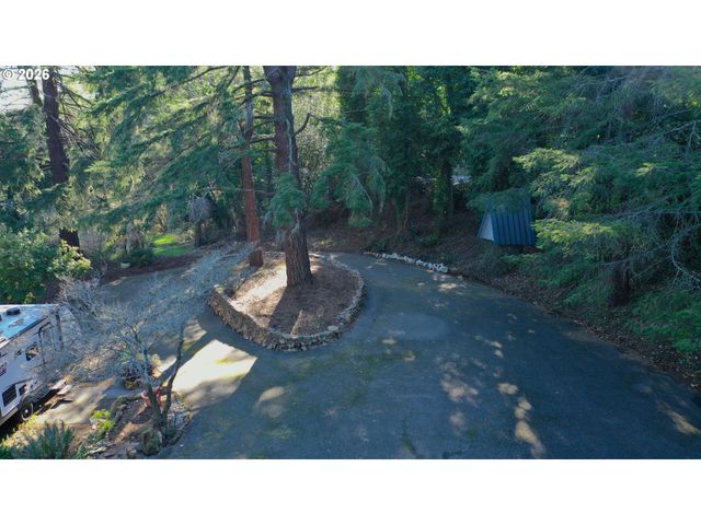17717 RAINBOW ROCK Rd, Brookings, OR 97415