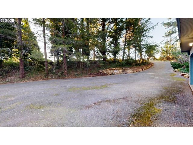 17717 RAINBOW ROCK Rd, Brookings, OR 97415