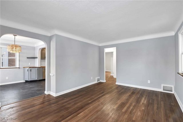 13509 Wainstead Avenue, Cleveland, OH 44111