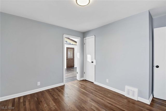 13509 Wainstead Avenue, Cleveland, OH 44111