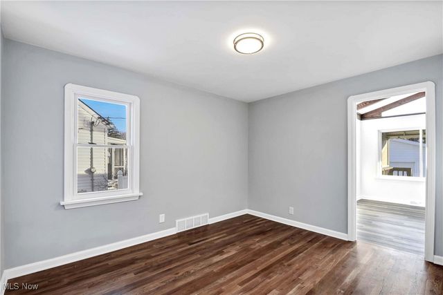 13509 Wainstead Avenue, Cleveland, OH 44111