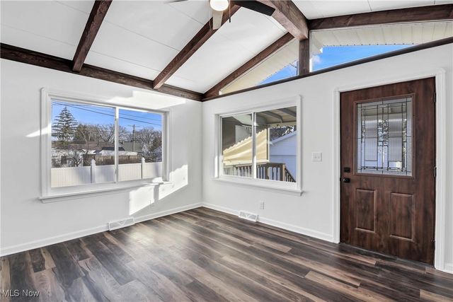 13509 Wainstead Avenue, Cleveland, OH 44111