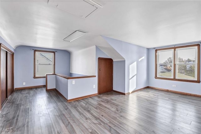 13509 Wainstead Avenue, Cleveland, OH 44111