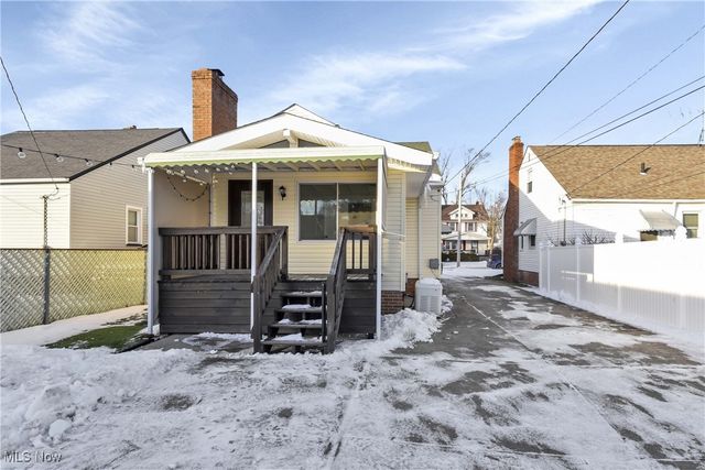 13509 Wainstead Avenue, Cleveland, OH 44111