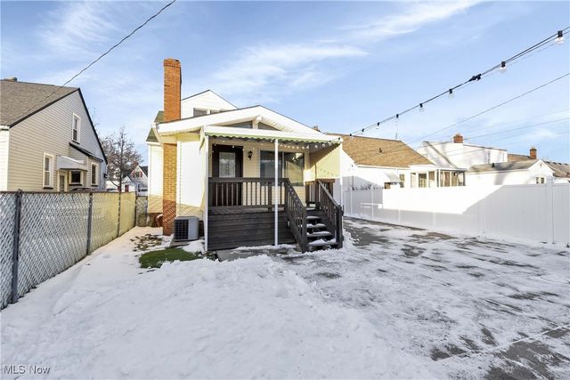 13509 Wainstead Avenue, Cleveland, OH 44111