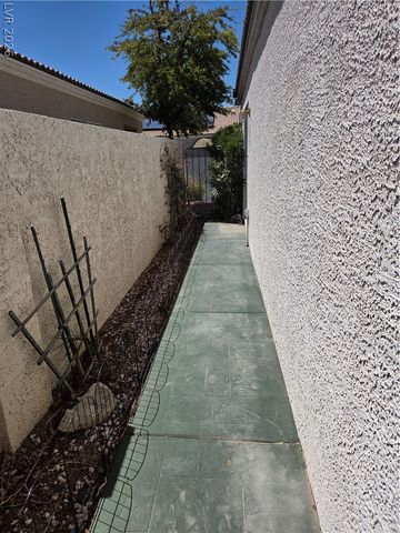 4952 Mascaro Drive, Las Vegas, NV 89122
