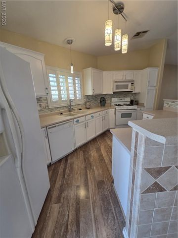 4952 Mascaro Drive, Las Vegas, NV 89122
