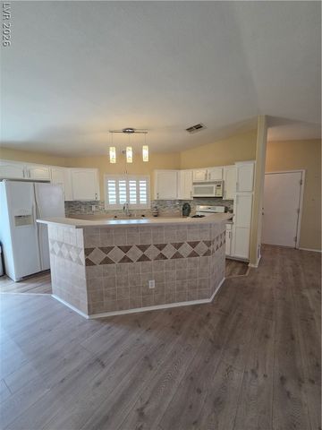 4952 Mascaro Drive, Las Vegas, NV 89122