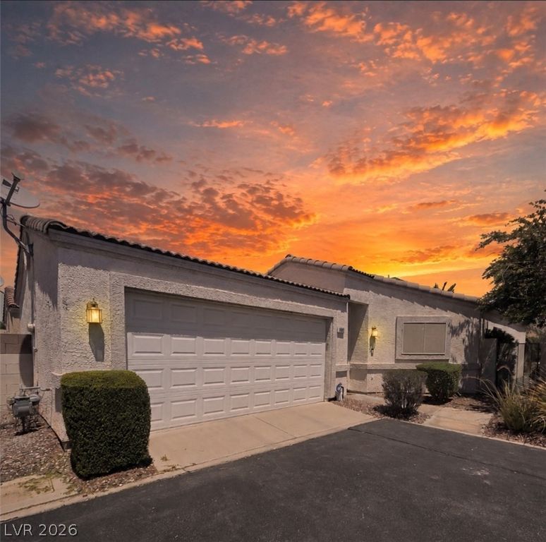 4952 Mascaro Drive, Las Vegas, NV 89122