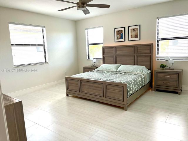 11557 SW 235th St, Homestead, FL 33032